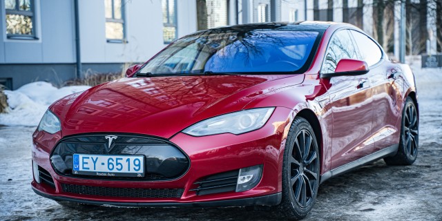 Tesla Model S