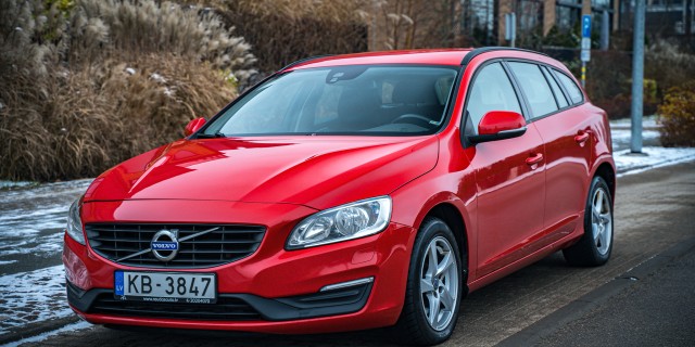 VOLVO V60