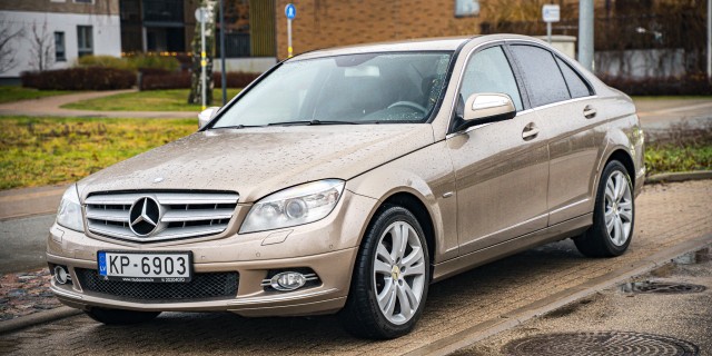 MERCEDES C280