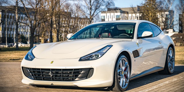 Ferrari GTC4 Lusso