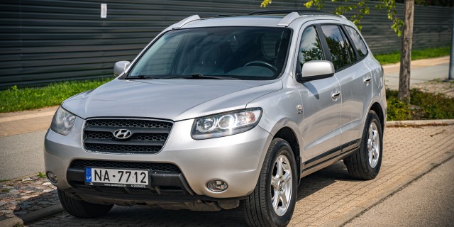 HYUNDAI SANTA FE