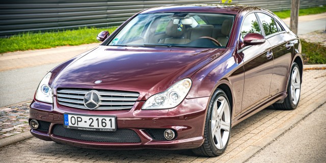 MERCEDES CLS500